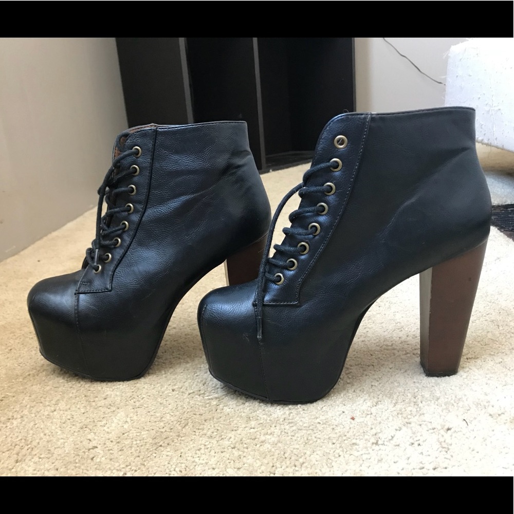 Black platform pump booties size 7